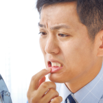 歯茎が気になる男性
