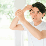 薄毛が気になる男性